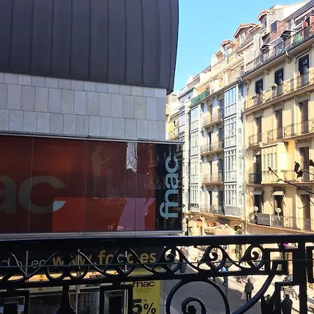 La Perla Guest house