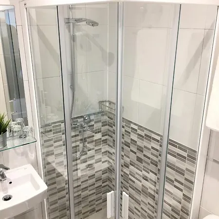 بيت ضيافة La Perla 4*